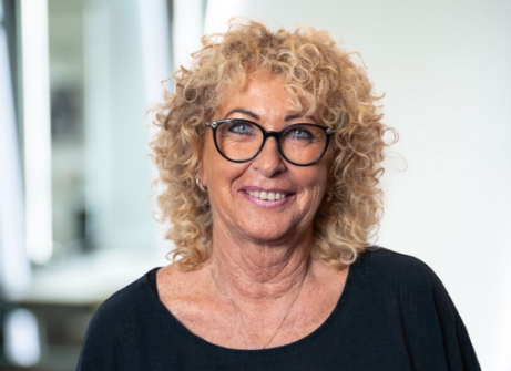 Angela Reichert